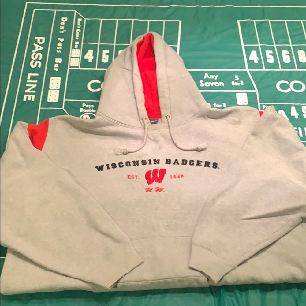 Wisconsin Badges sweatshirt L